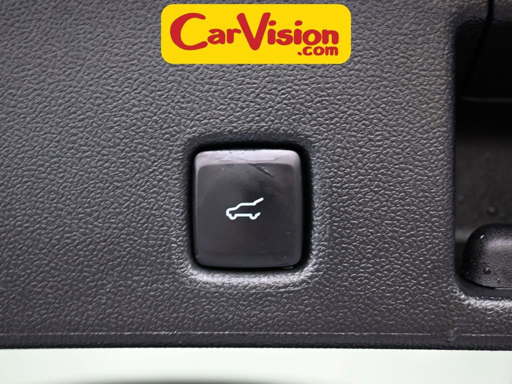 Used 2022 Ford Escape Titanium image 16