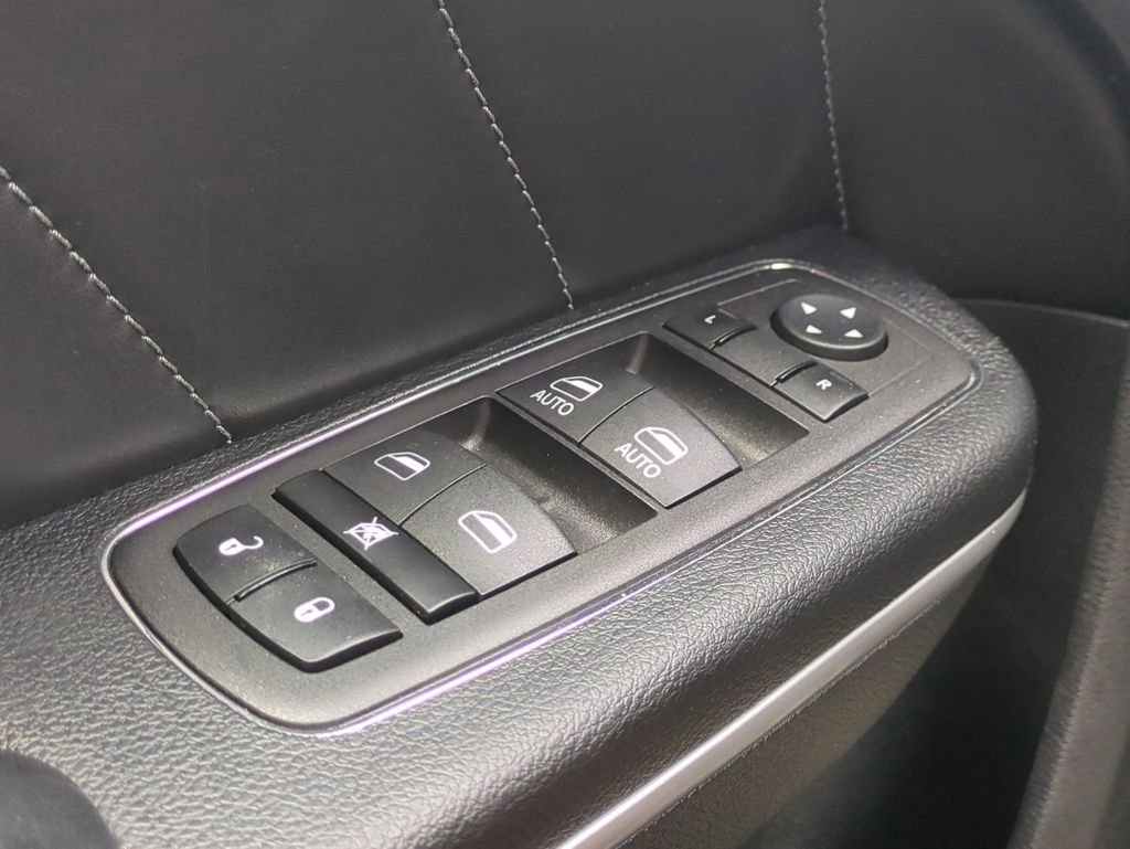 Used 2023 Dodge Charger R/T w/ Plus Group image 24
