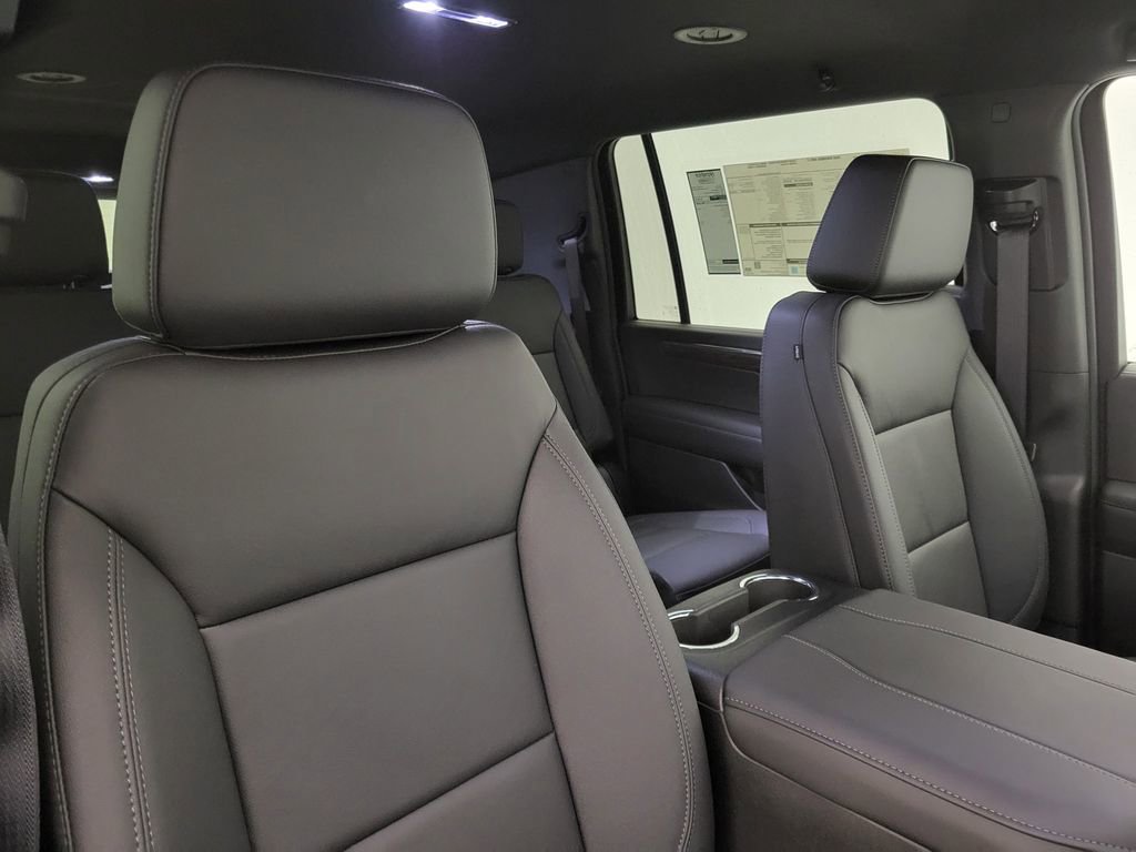 New 2026 Chevrolet Suburban LT w/ Comfort Package image 43