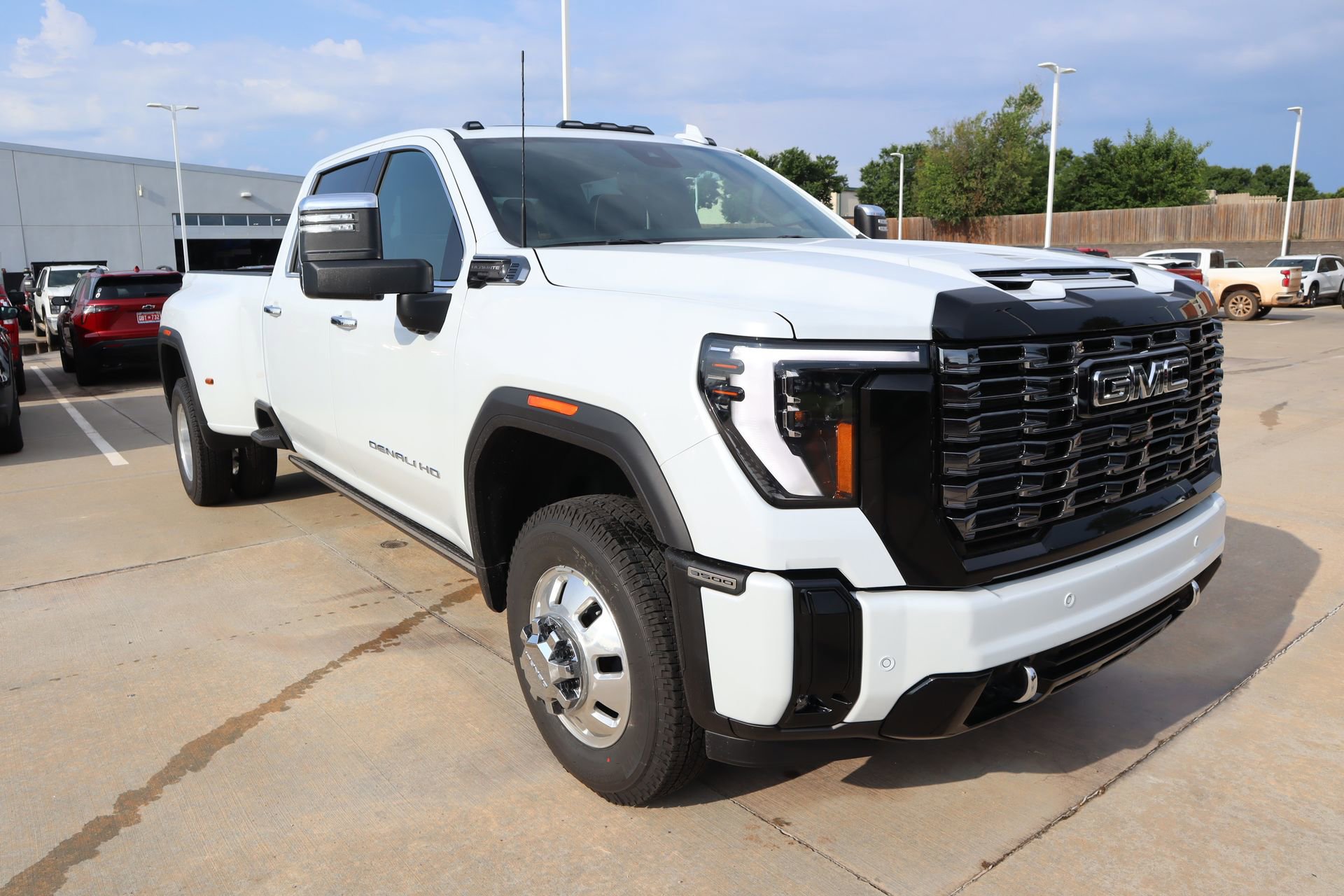 New 2026 GMC Sierra 3500 Denali Ultimate AWD/4WD image 1