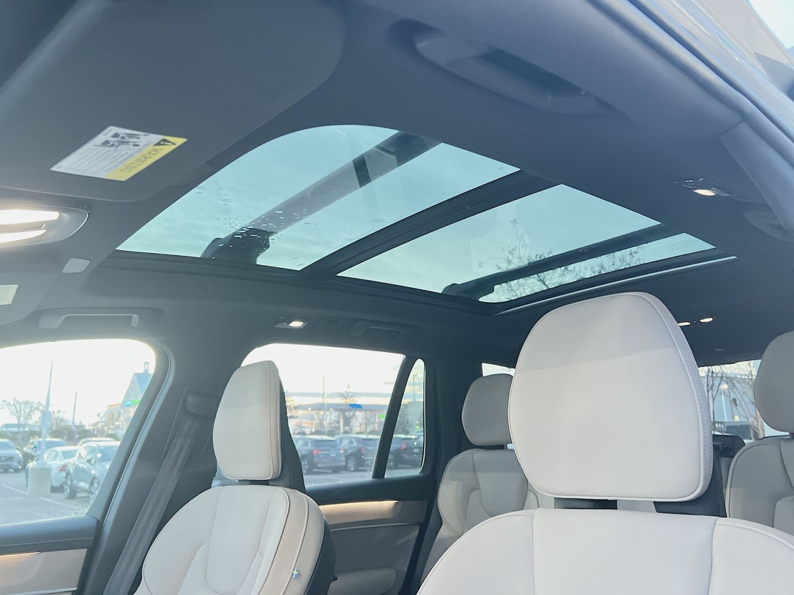 New 2026 Volvo XC90 B6 Plus w/ Protection Package AWD/4WD image 24