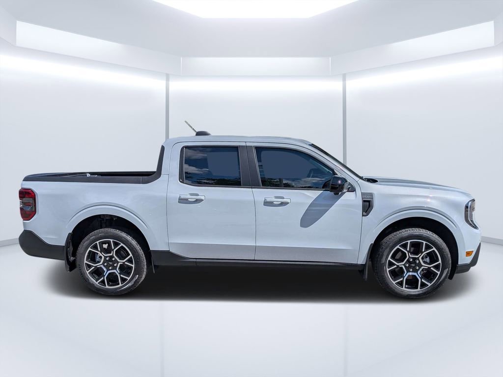 Used 2026 Ford Maverick Lariat AWD/4WD image 2