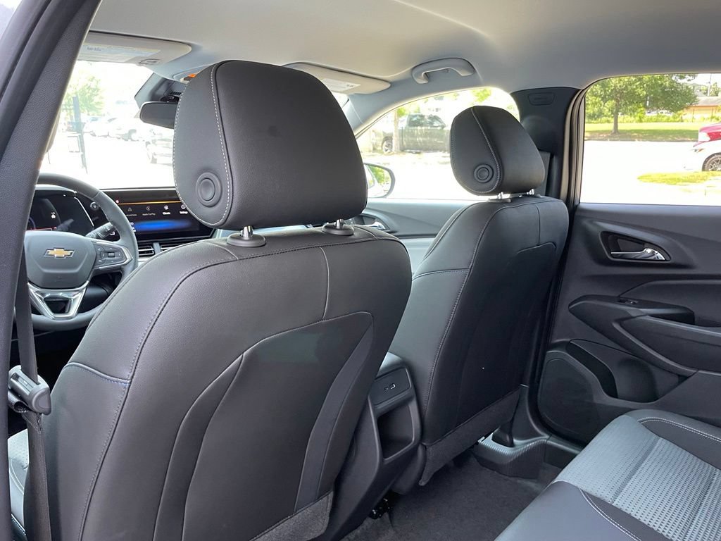 New 2026 Chevrolet Trax LT w/ Driver Confidence Package FWD image 27