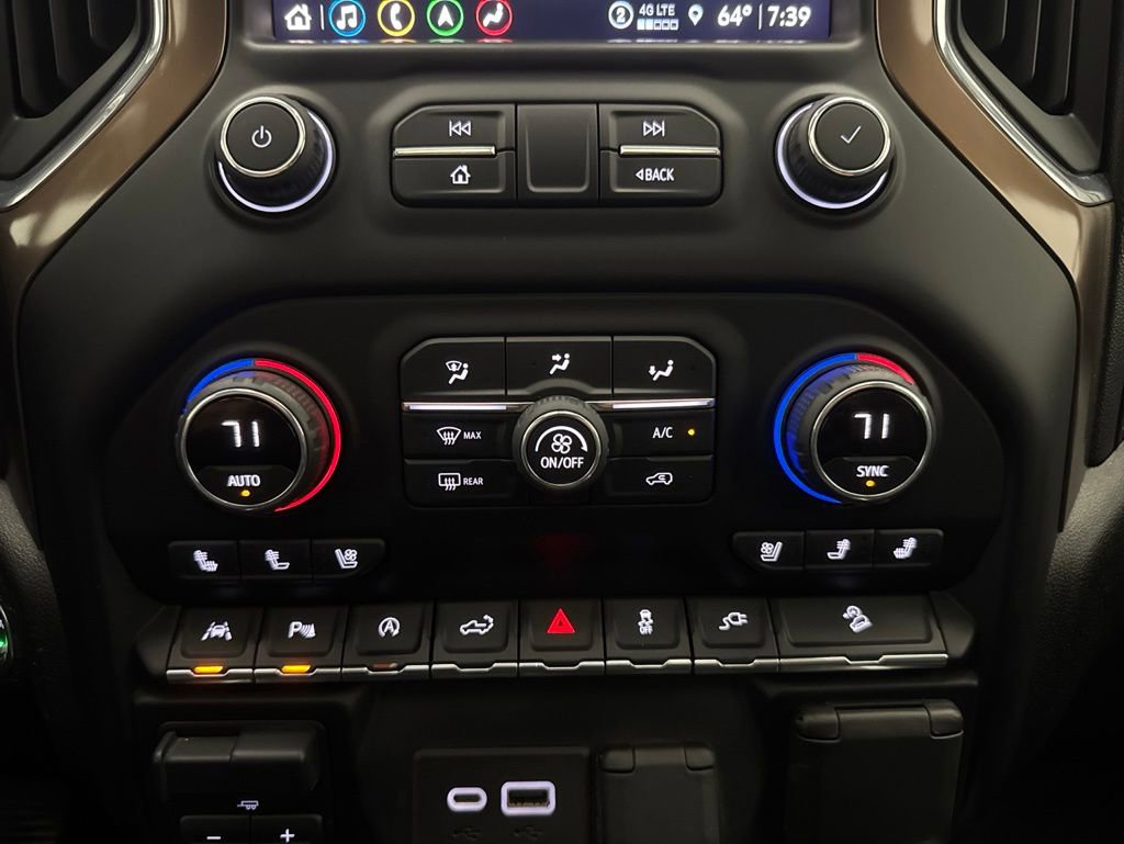 Used 2021 Chevrolet Silverado 1500 High Country w/ Technology Package AWD/4WD image 48