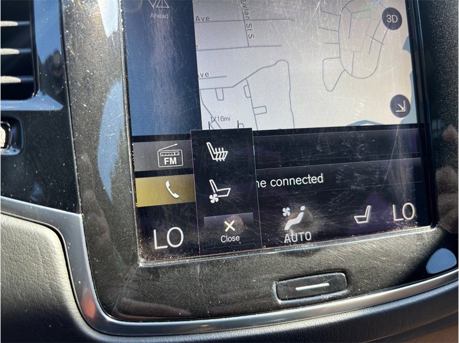 Used 2016 Volvo XC90 T6 Inscription w/ Vision Package image 34