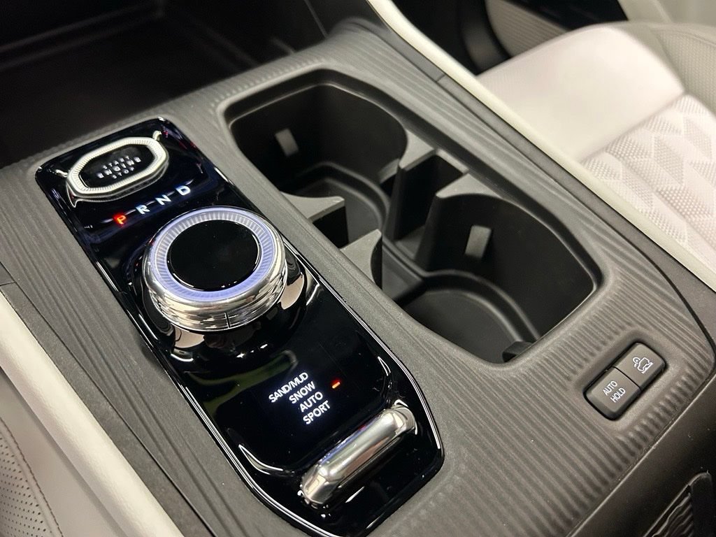 New 2026 Jeep Cherokee Overland w/ Advanced Pro Tech Group AWD/4WD image 23