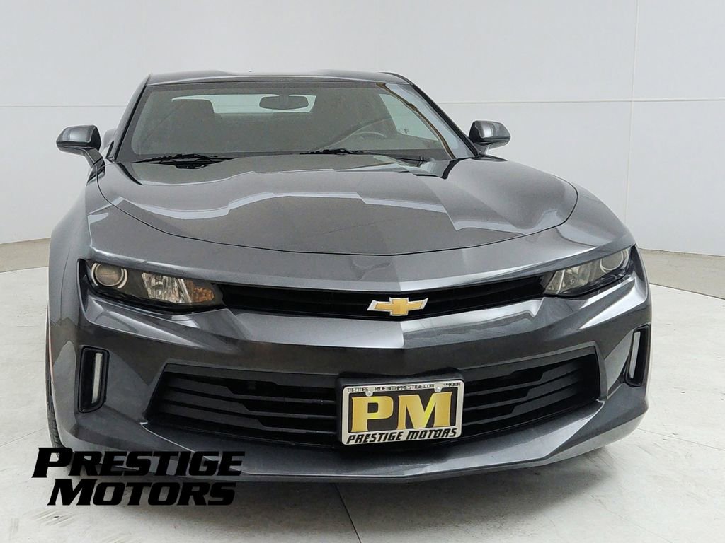 Used 2016 Chevrolet Camaro LT RWD image 2