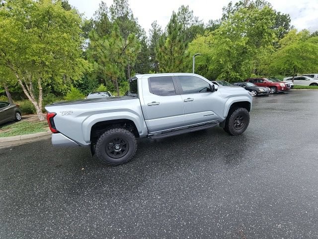 Used 2024 Toyota Tacoma TRD Sport w/ TRD Sport Premium Package AWD/4WD image 15