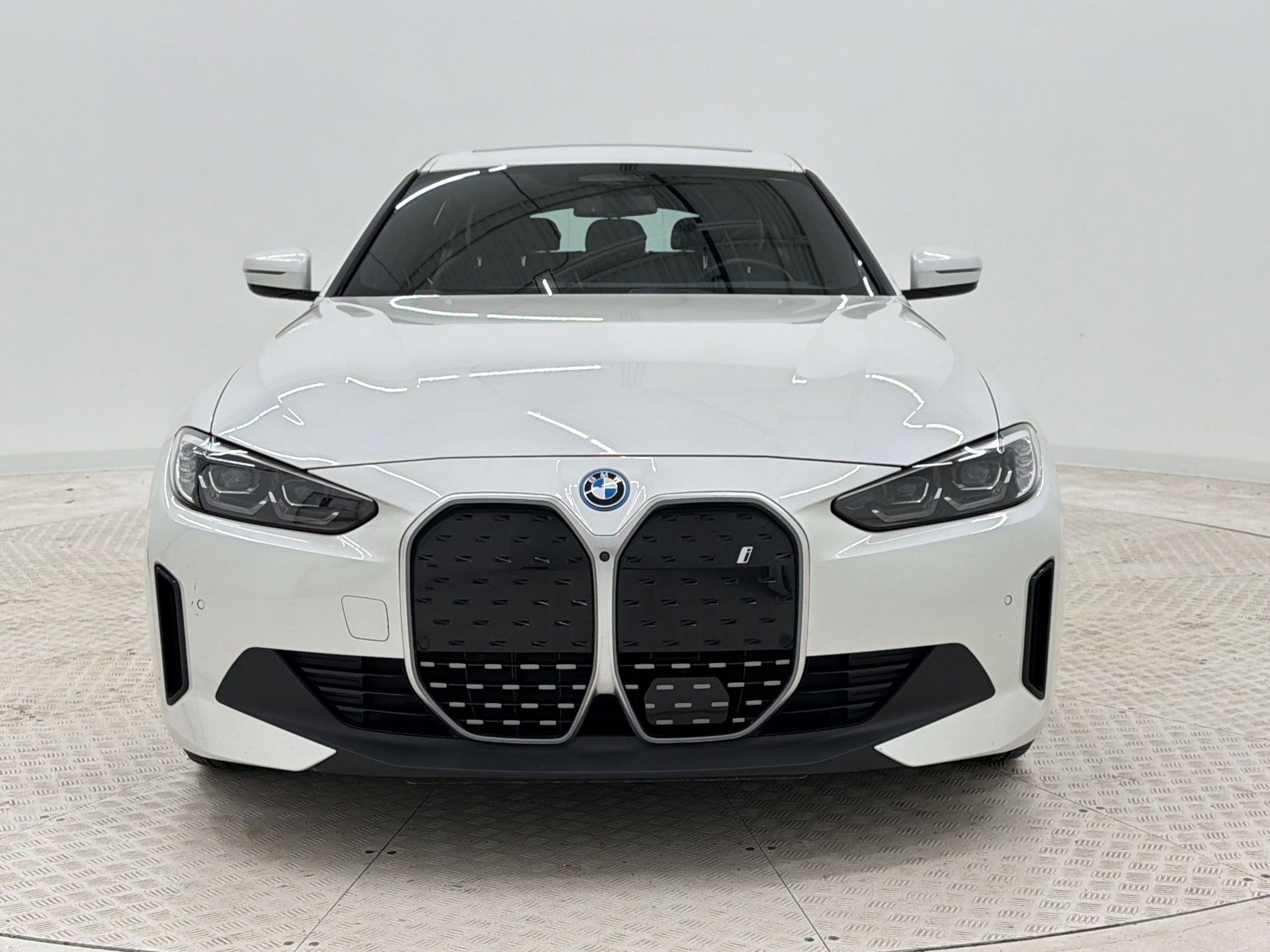 Certified 2023 BMW i4 eDrive40 image 6