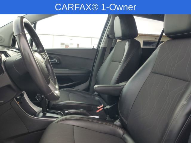 Certified 2022 Chevrolet Trax LT w/ LT Convenience Package image 12