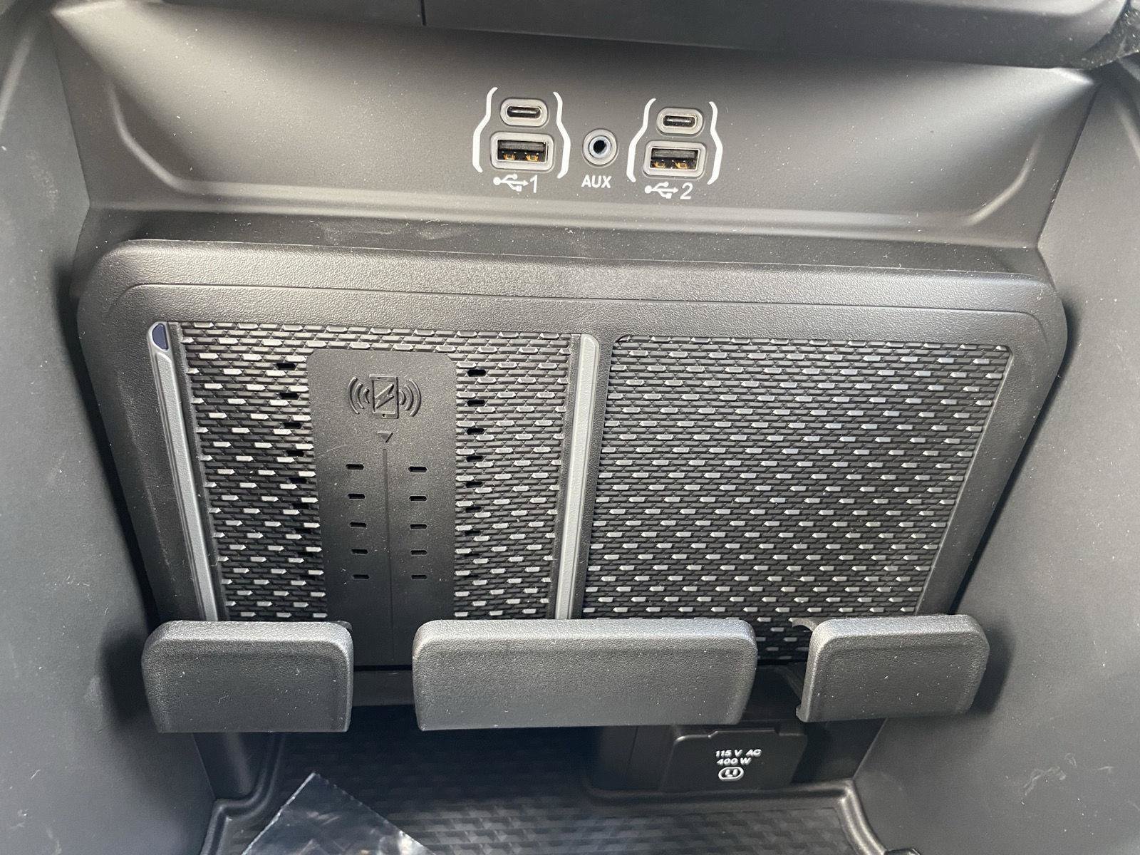 New 2026 RAM 1500 Laramie w/ Chrome Appearance Group AWD/4WD image 24