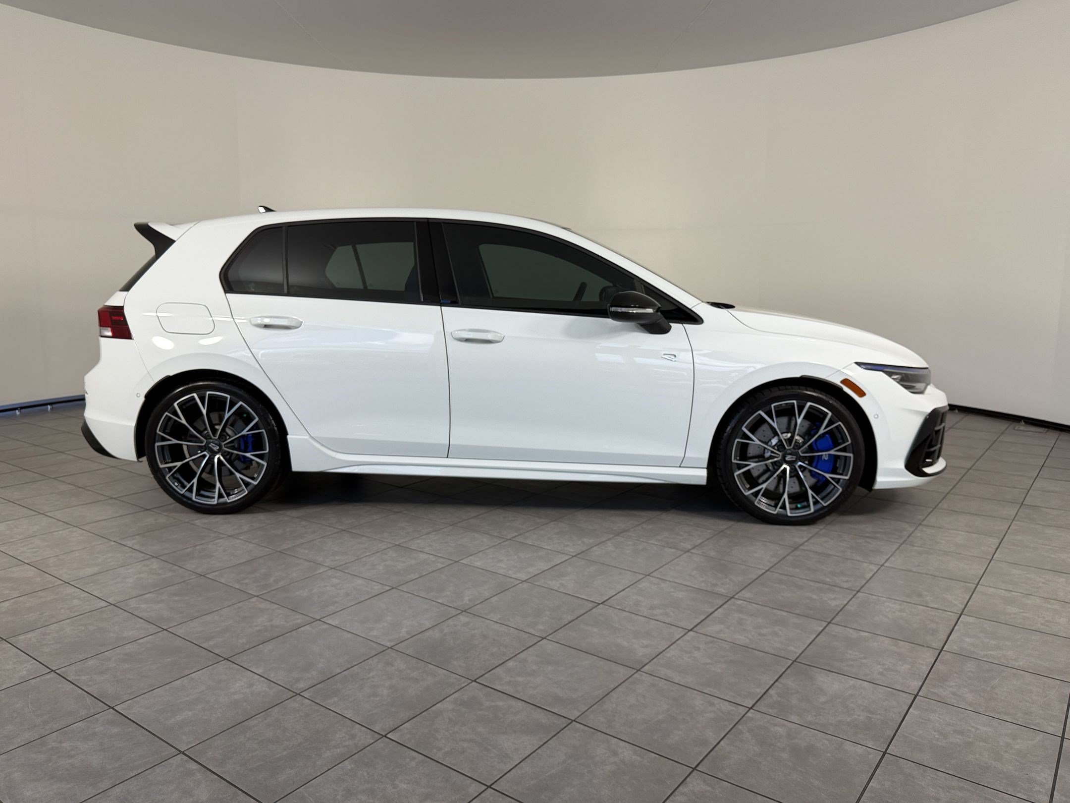 Used 2026 Volkswagen Golf AWD/4WD image 8