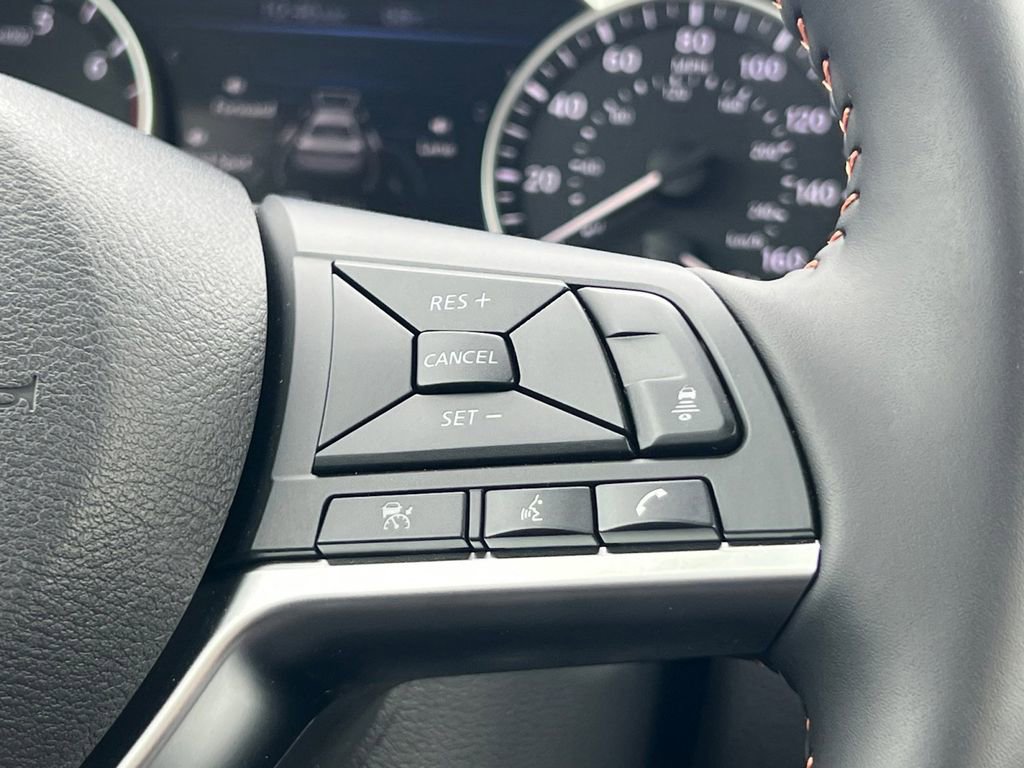 Used 2025 Nissan Sentra SR w/ Trunk Package image 12