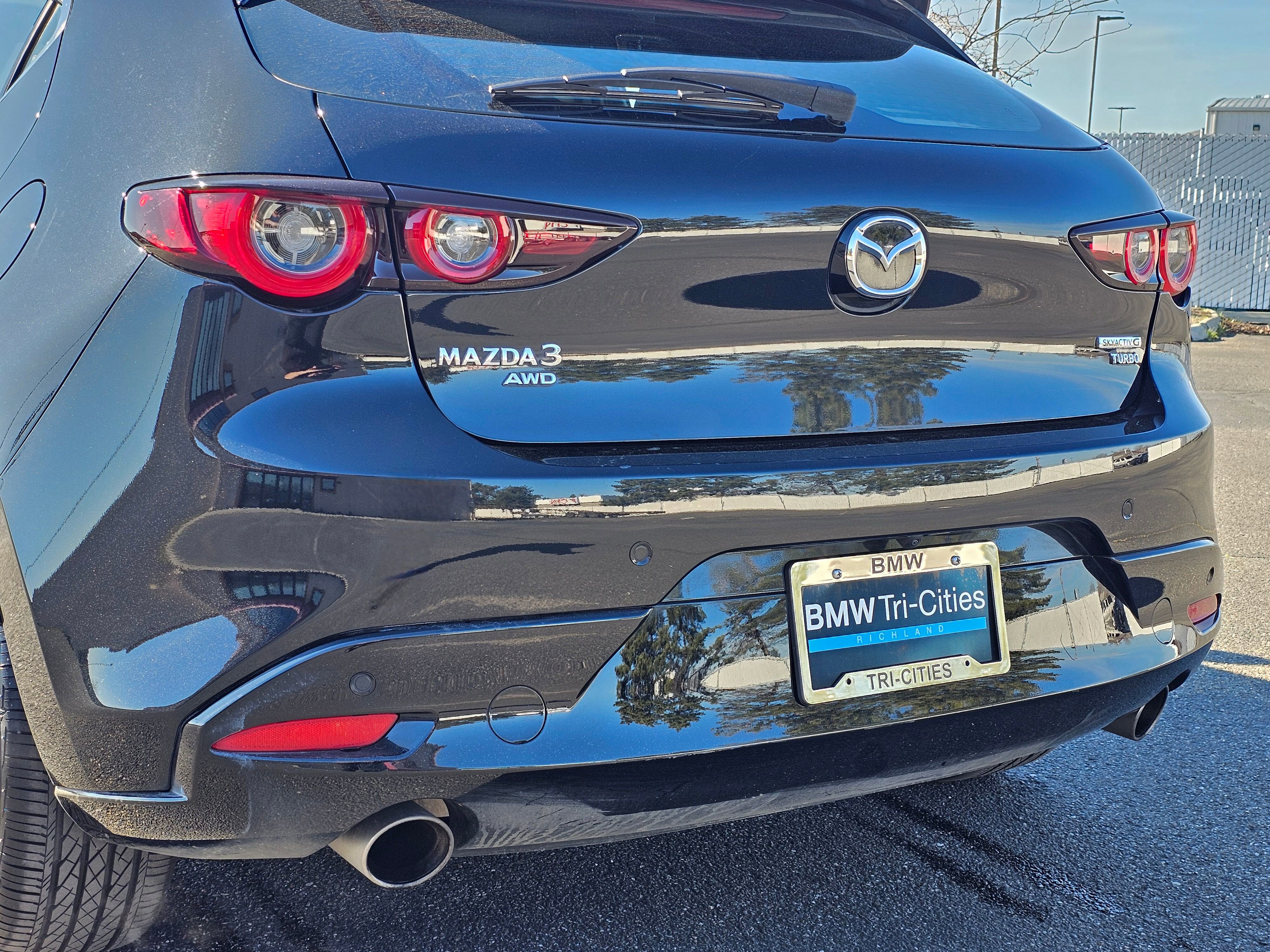 Used 2025 MAZDA MAZDA3 Hatchback w/Premium Plus Pkg image 40