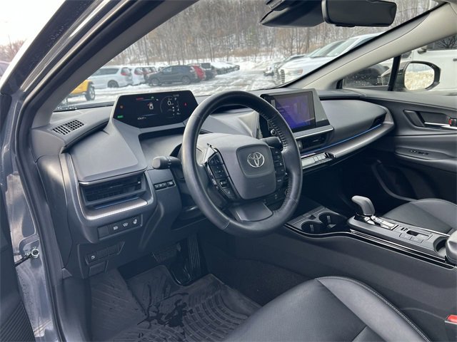 Used 2024 Toyota Prius XLE image 10