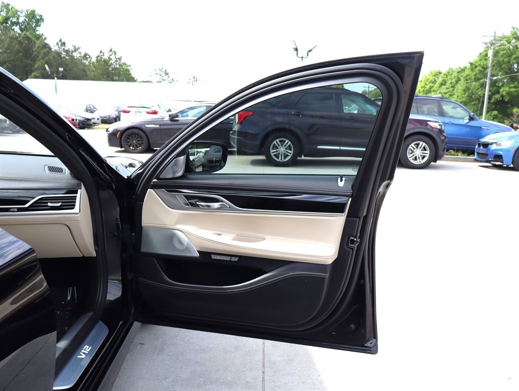 Used 2018 BMW M760i xDrive AWD/4WD image 49