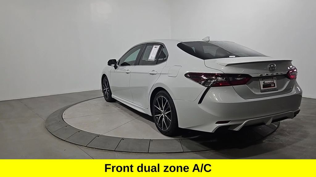 Used 2023 Toyota Camry SE w/ Cold Weather Package image 3