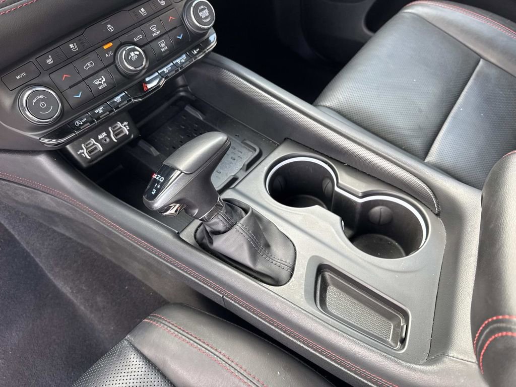 Used 2025 Dodge Durango GT image 45
