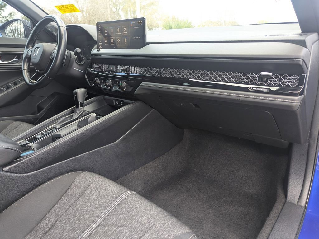 Used 2023 Honda Accord Sport image 10