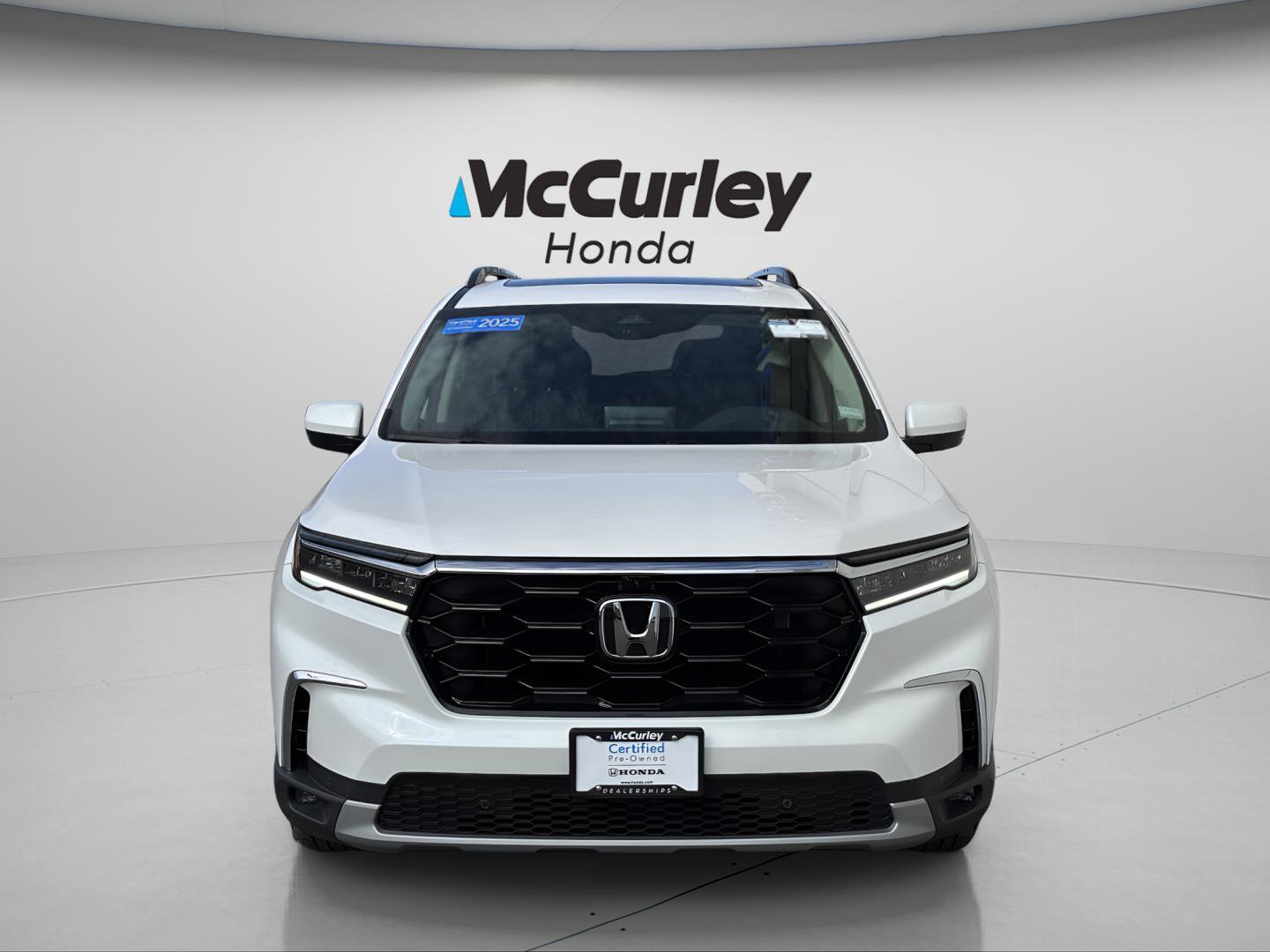 Certified 2025 Honda Pilot Elite image 9