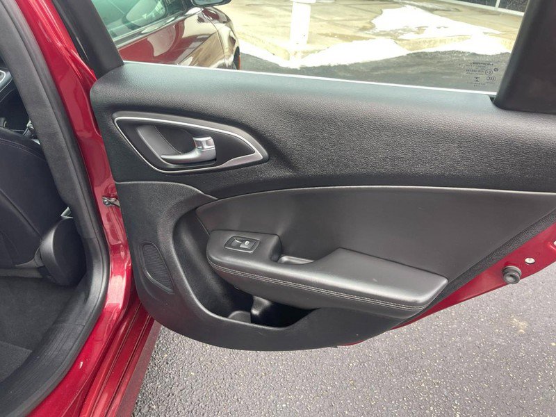 Used 2015 Chrysler 200 C w/ Navigation & Sound Group I image 14