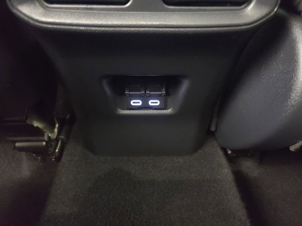 Used 2025 Toyota RAV4 XLE image 22