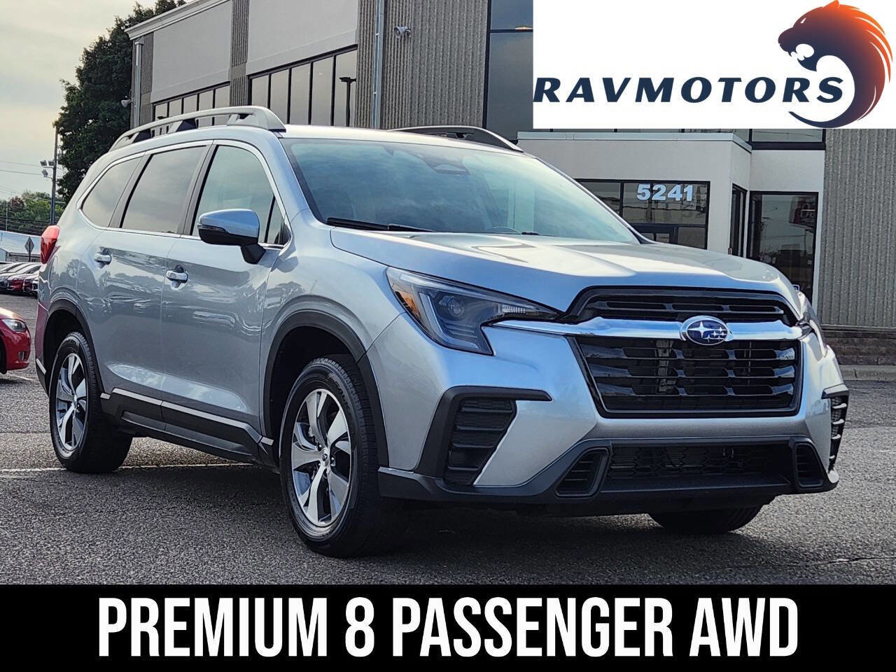 Used 2023 Subaru Ascent Premium image 1