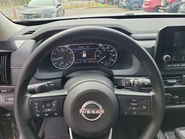 Used 2024 Nissan Pathfinder S AWD/4WD image 19