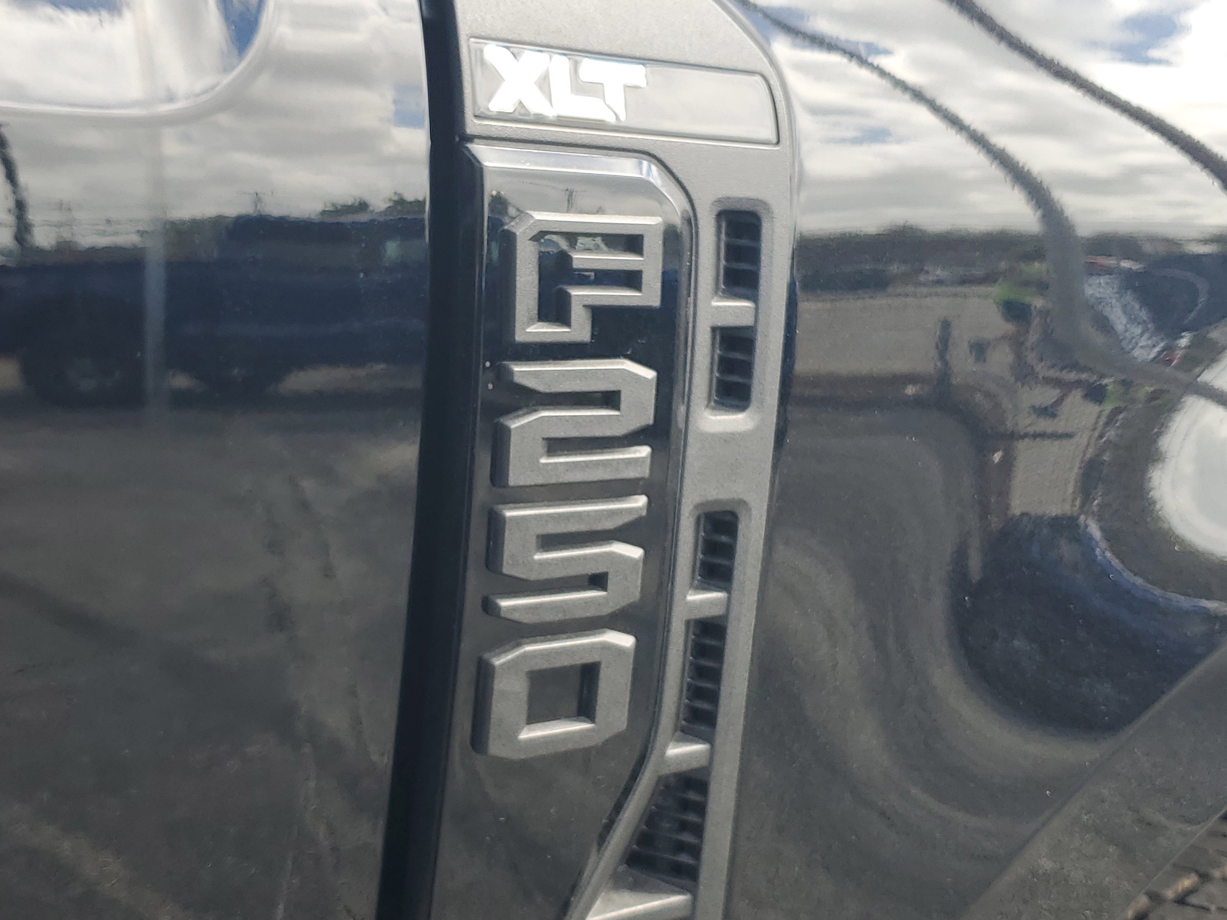 New 2026 Ford F250 XLT w/ XLT Premium Package image 8