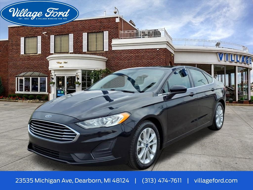 Certified 2020 Ford Fusion SE image 1