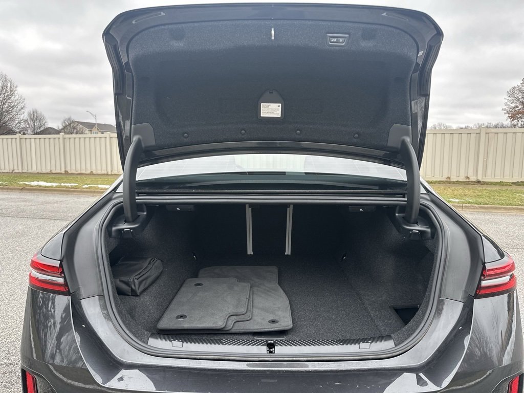 Certified 2024 BMW i5 M60 w/ Premium Package image 26