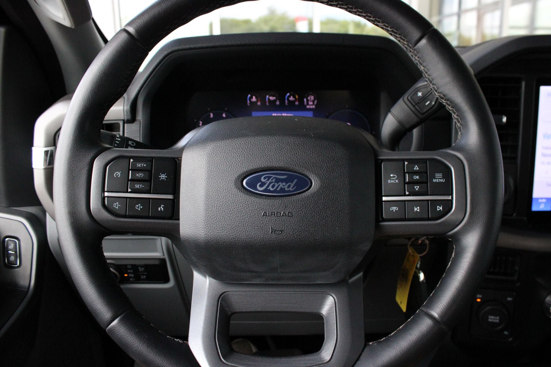 Used 2024 Ford F150 XLT AWD/4WD image 24