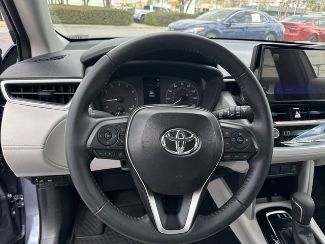 Certified 2025 Toyota Corolla Cross LE w/ Moonroof Package image 8