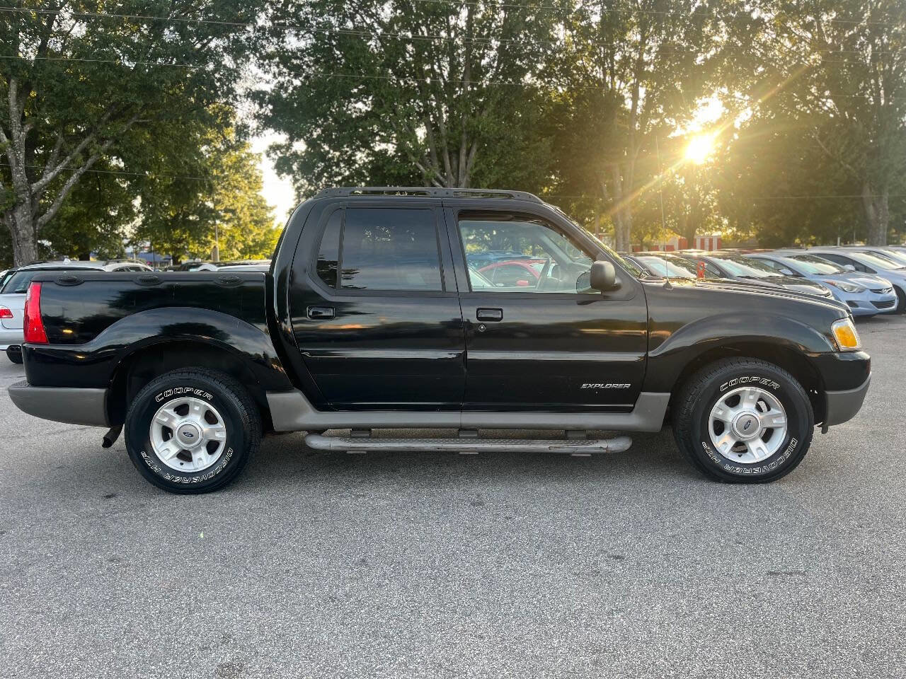 Used 2002 Ford Explorer Sport Trac 2WD image 5