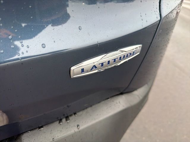 Used 2020 Jeep Renegade Latitude w/ Cold Weather Group image 9