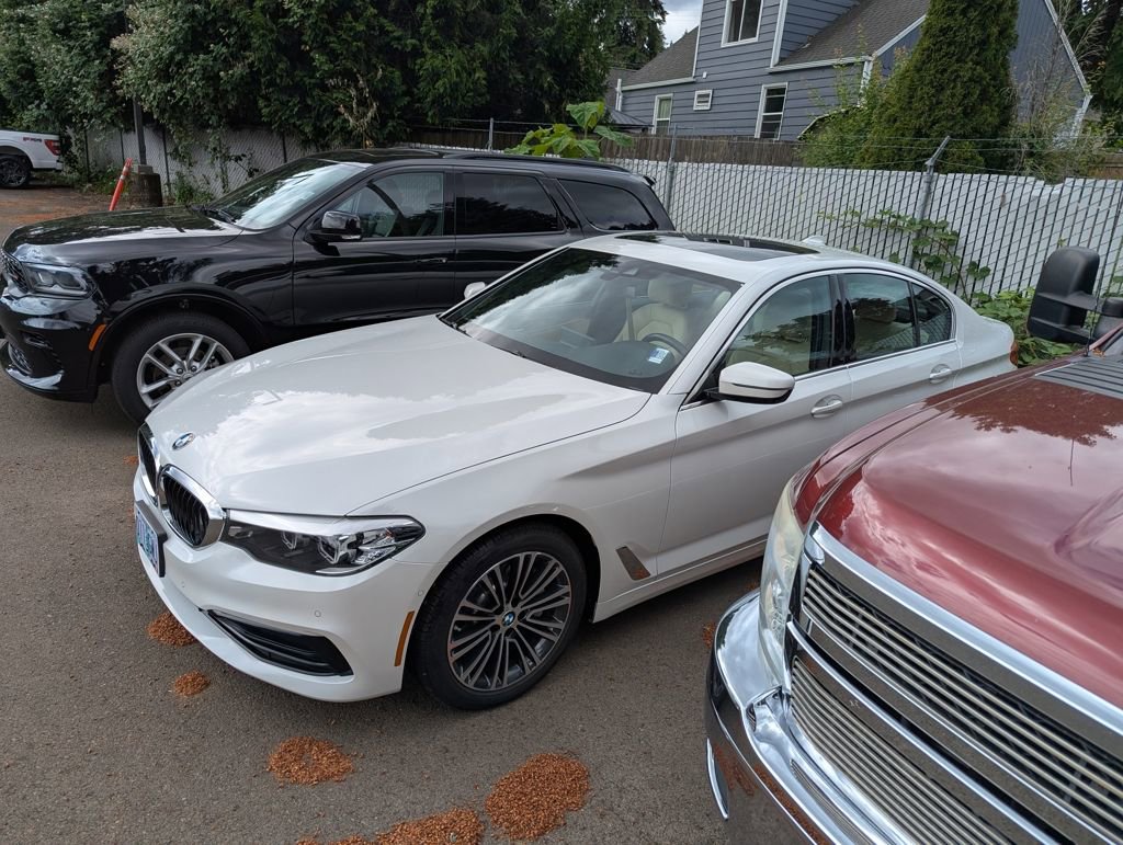 Used 2020 BMW 530i xDrive AWD/4WD image 2