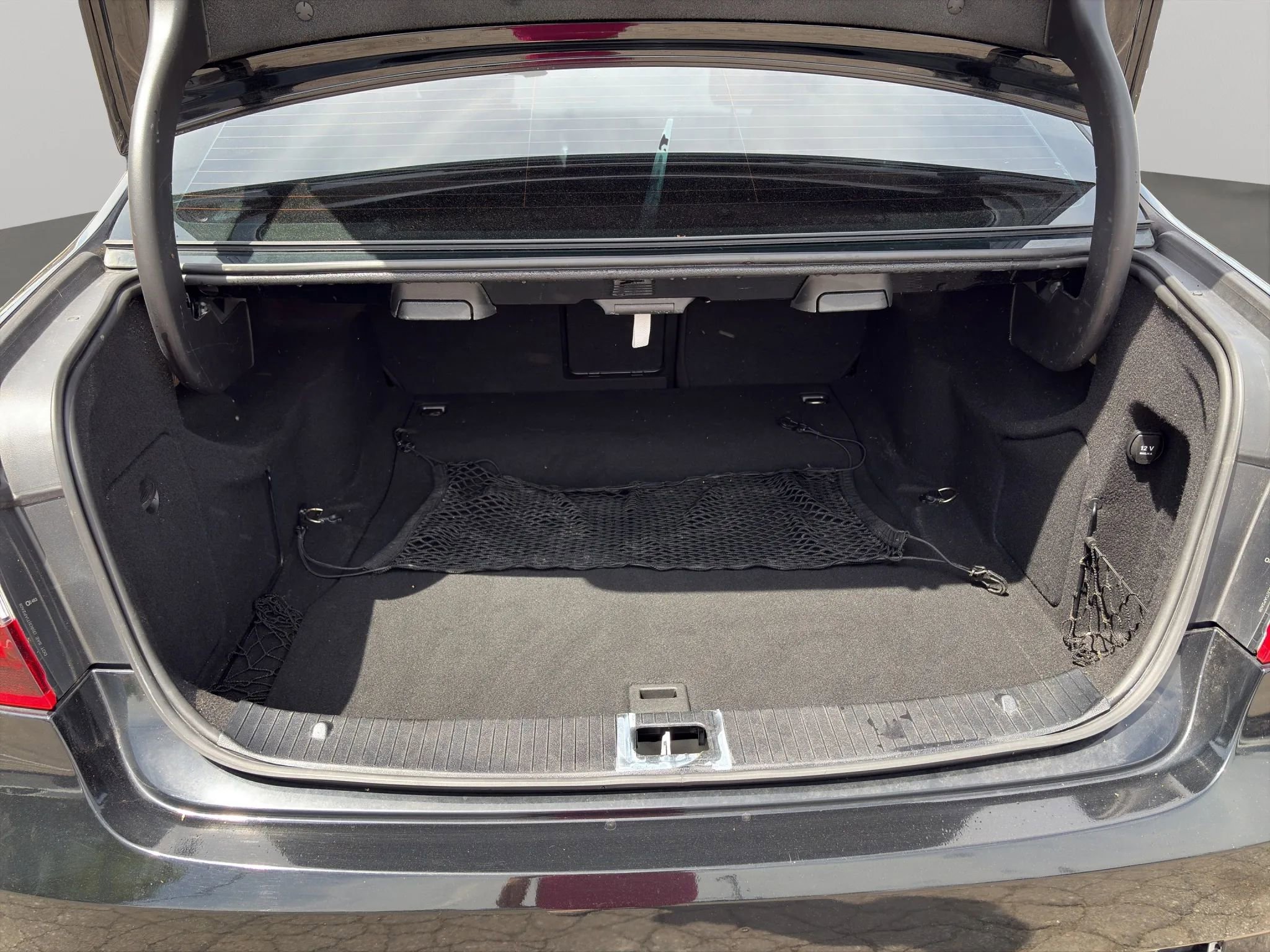 Used 2011 Mercedes-Benz E 350 Sedan image 26