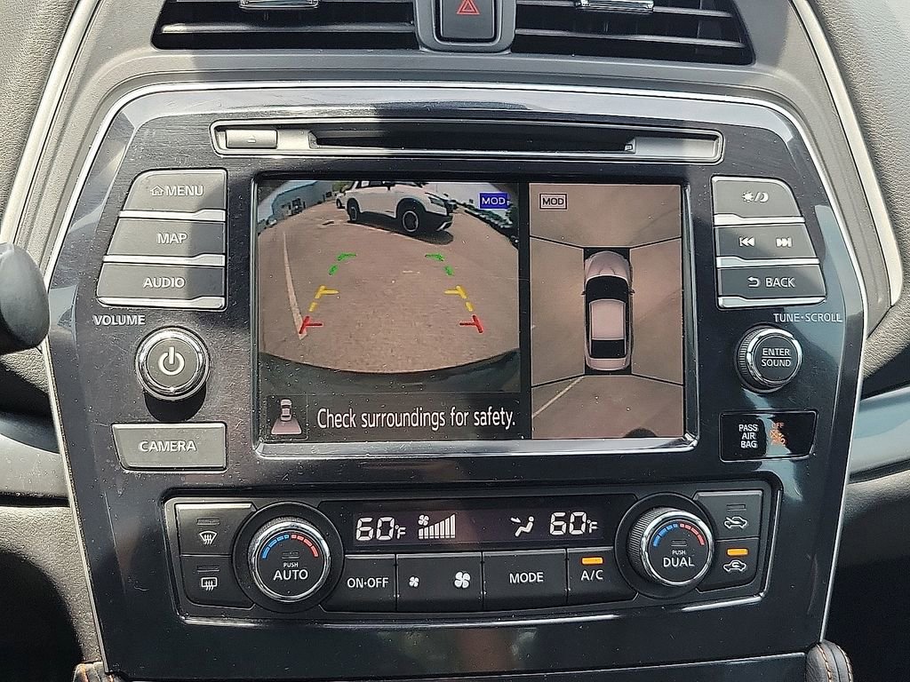 Used 2022 Nissan Maxima SR w/ Sport Mat Group FWD image 15
