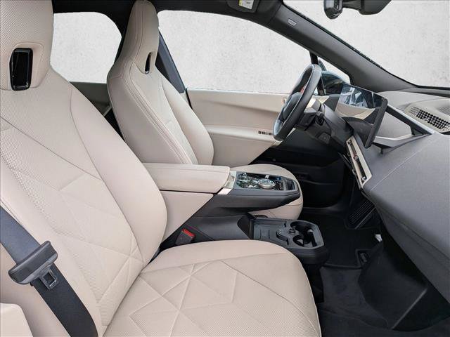 Certified 2024 BMW iX xDrive50 w/ Sport Package AWD/4WD image 22