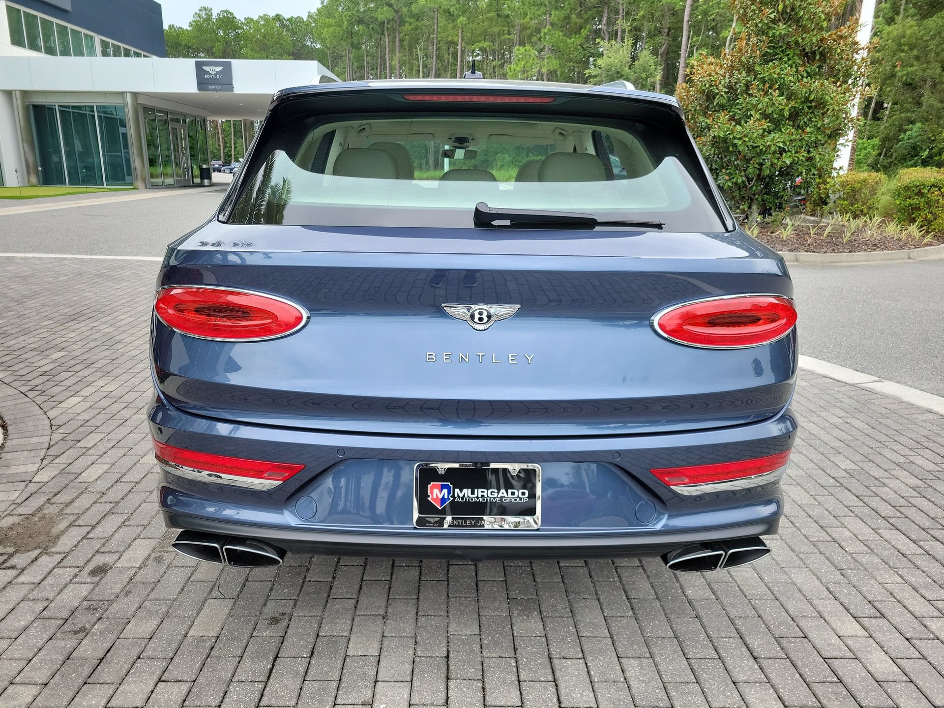 Certified 2022 Bentley Bentayga AWD/4WD image 8