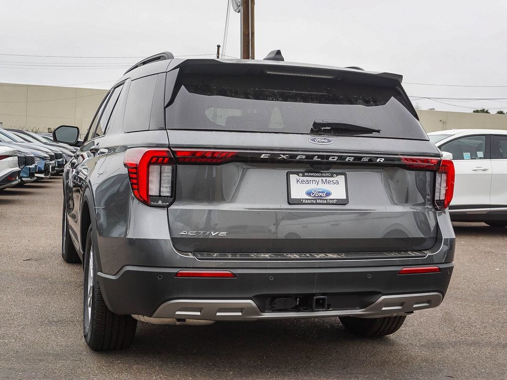 New 2026 Ford Explorer Active w/ Active Comfort Package RWD image 4