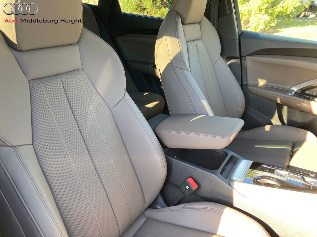 New 2025 Audi Q5 Premium Plus image 36