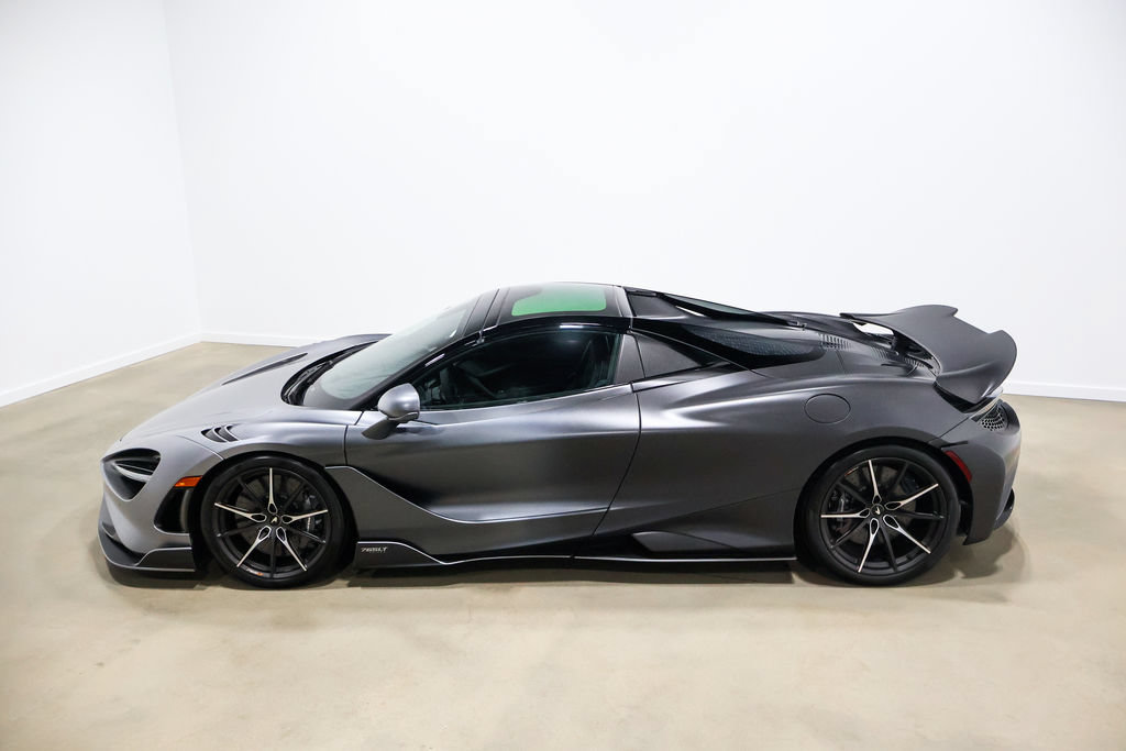 Used 2022 McLaren 765LT RWD image 22