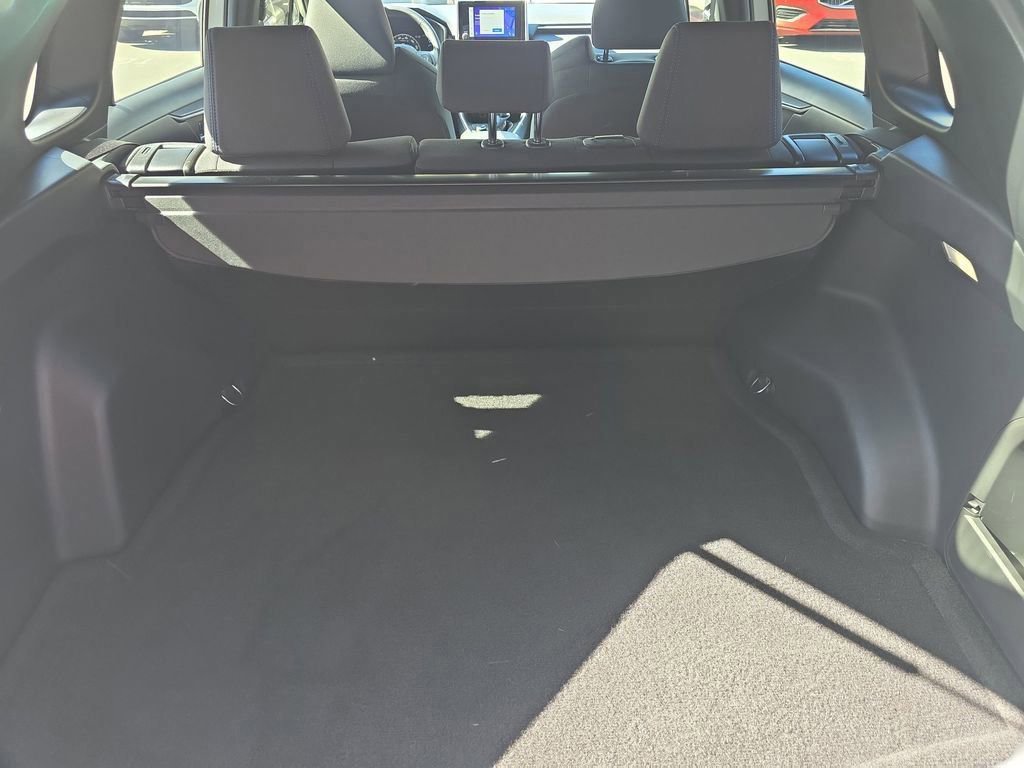 Used 2023 Toyota RAV4 SE image 17