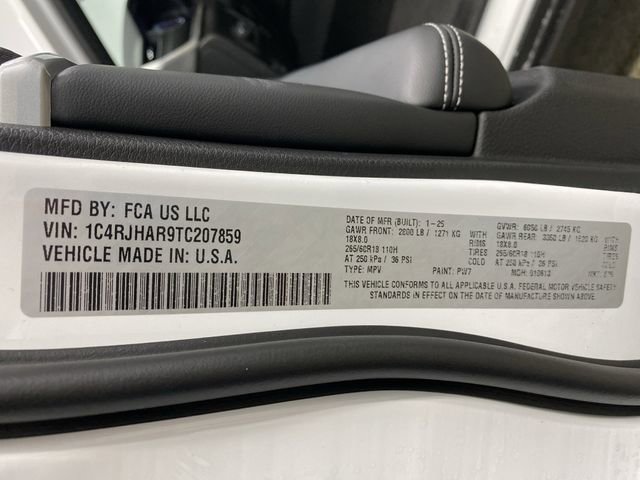 New 2026 Jeep Grand Cherokee Altitude image 41