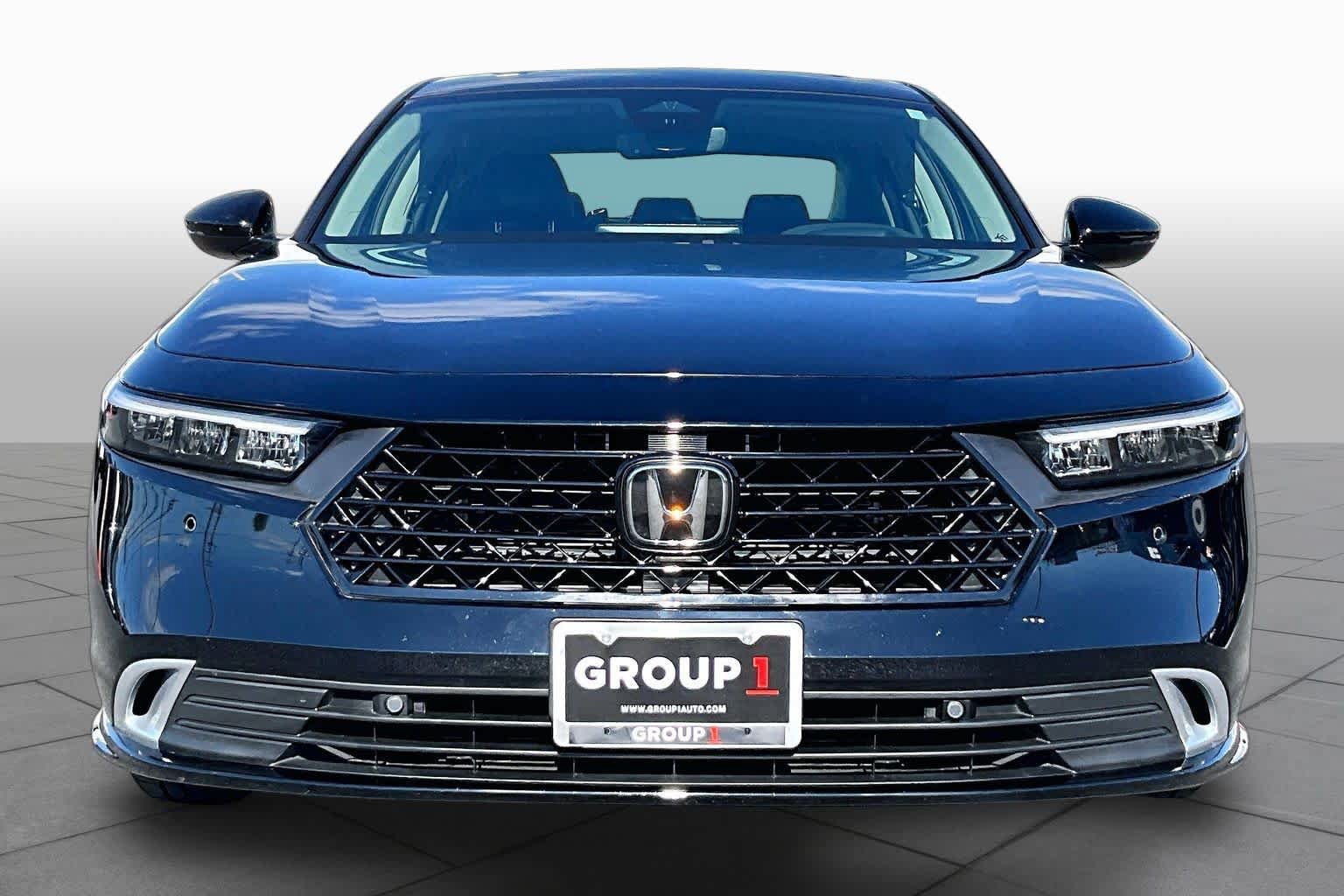 Used 2023 Honda Accord Touring image 4