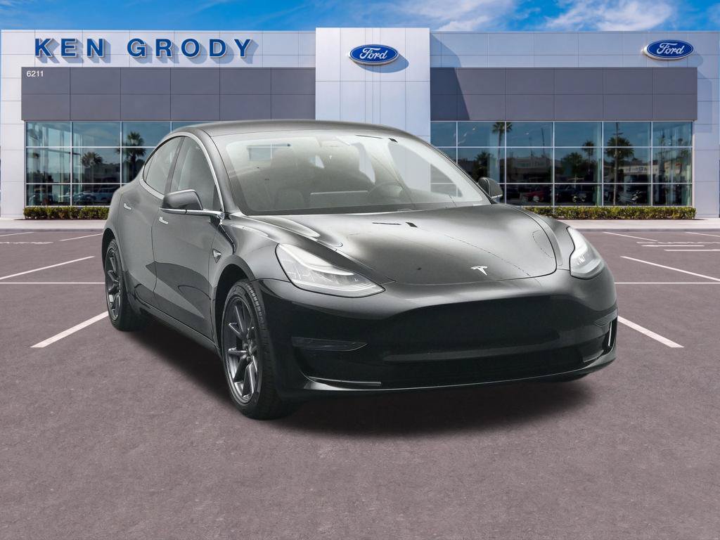 Used 2018 Tesla Model 3 Mid Range