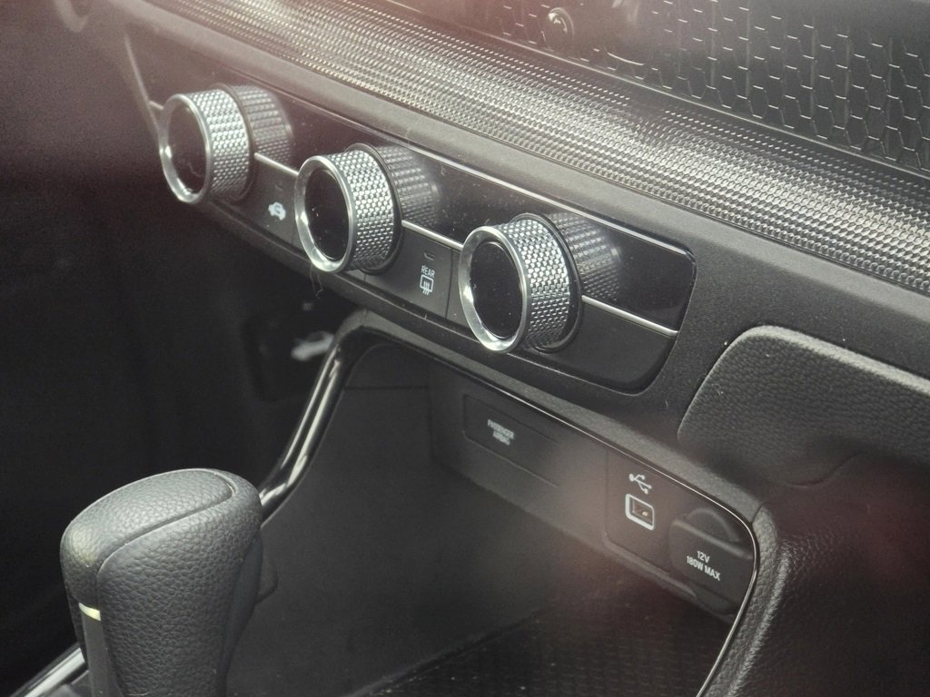 Used 2024 Honda CR-V LX image 13