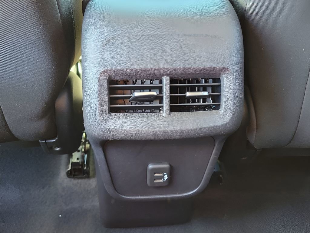 Used 2024 Chevrolet Equinox LT image 16