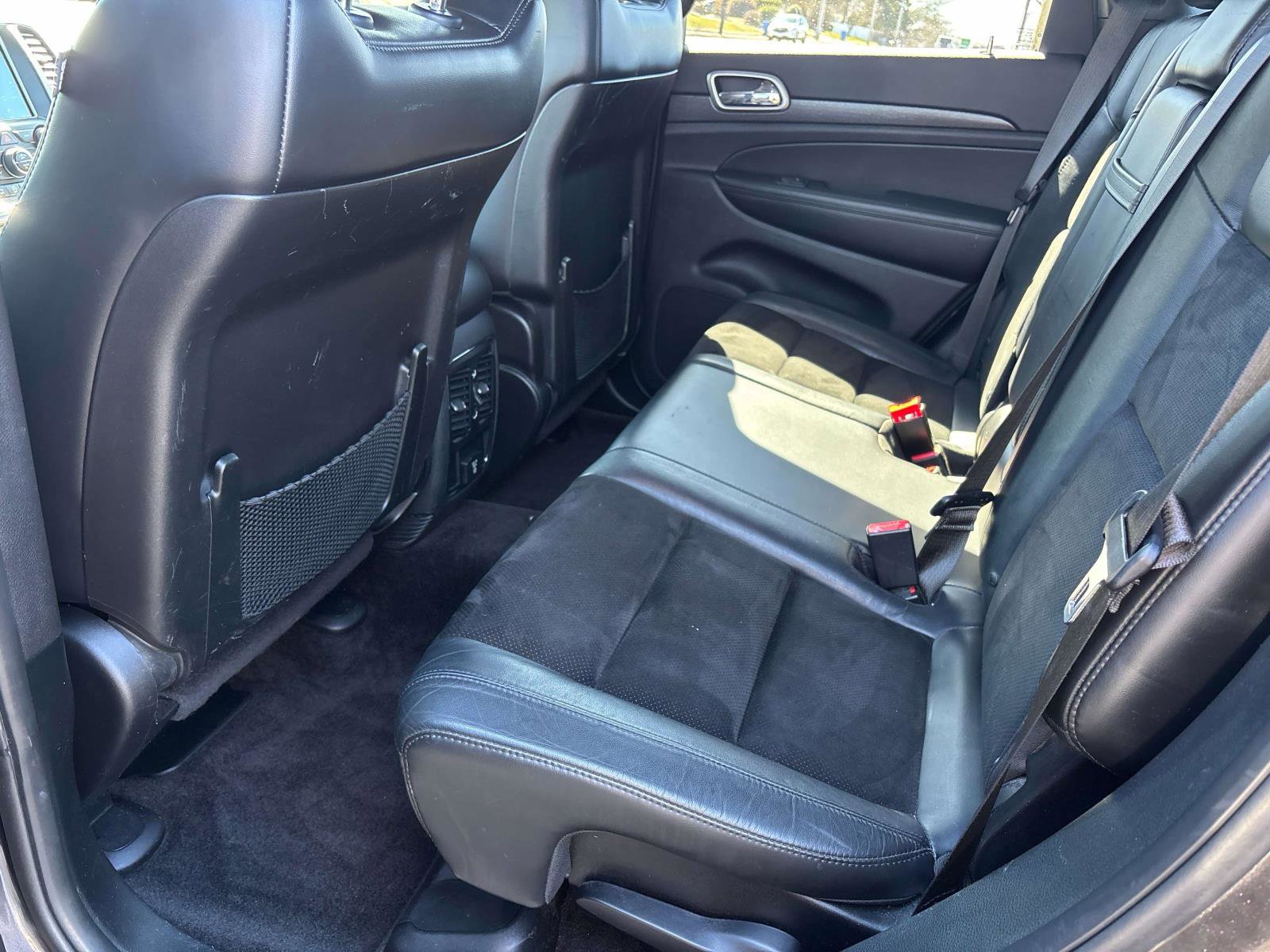 Certified 2017 Jeep Grand Cherokee Altitude image 9